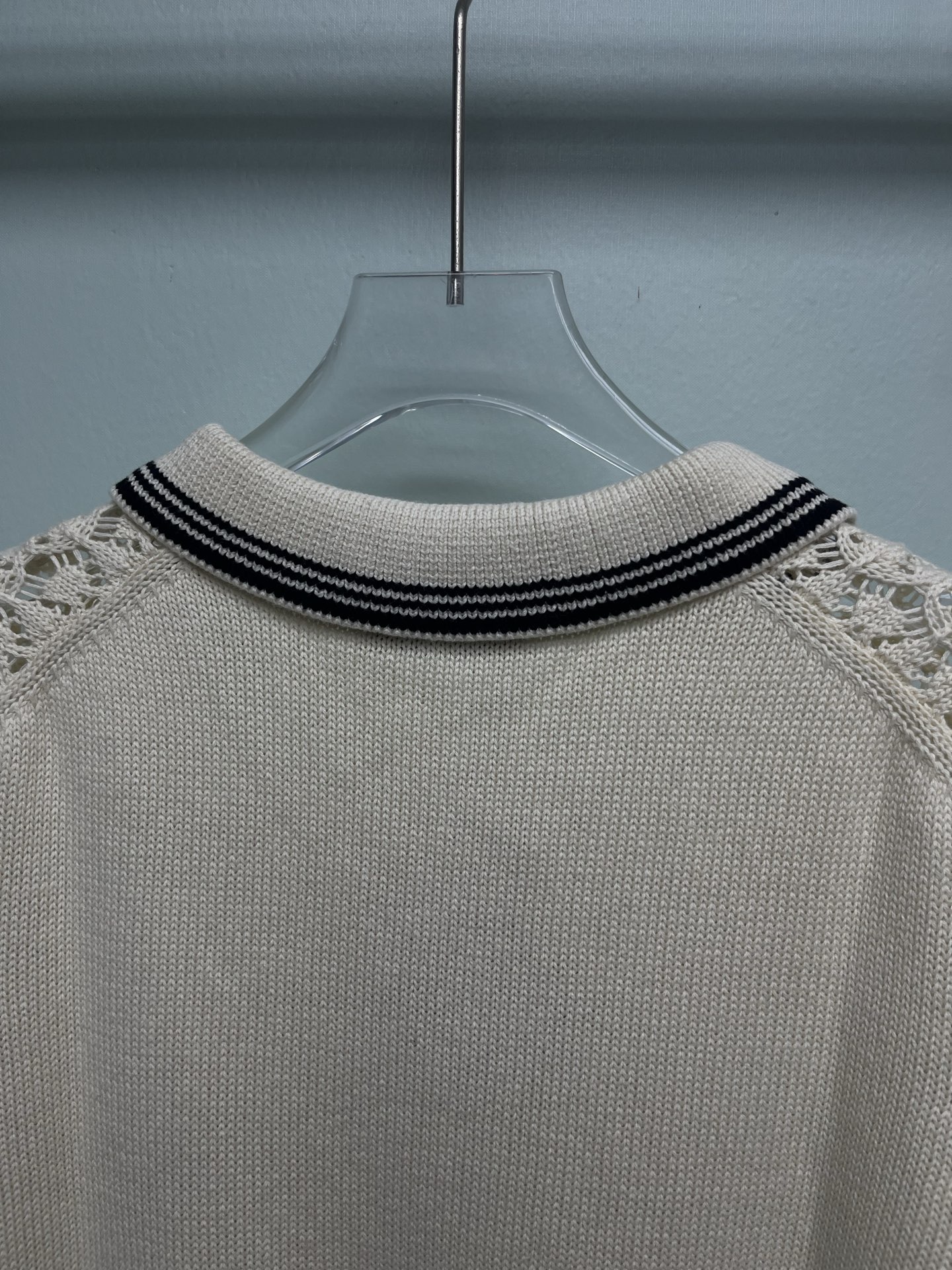 Women's short sleeves